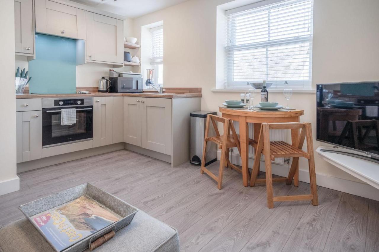 Myrtle - 1 Bedroom Apartment - 桑德斯富特 外观 照片